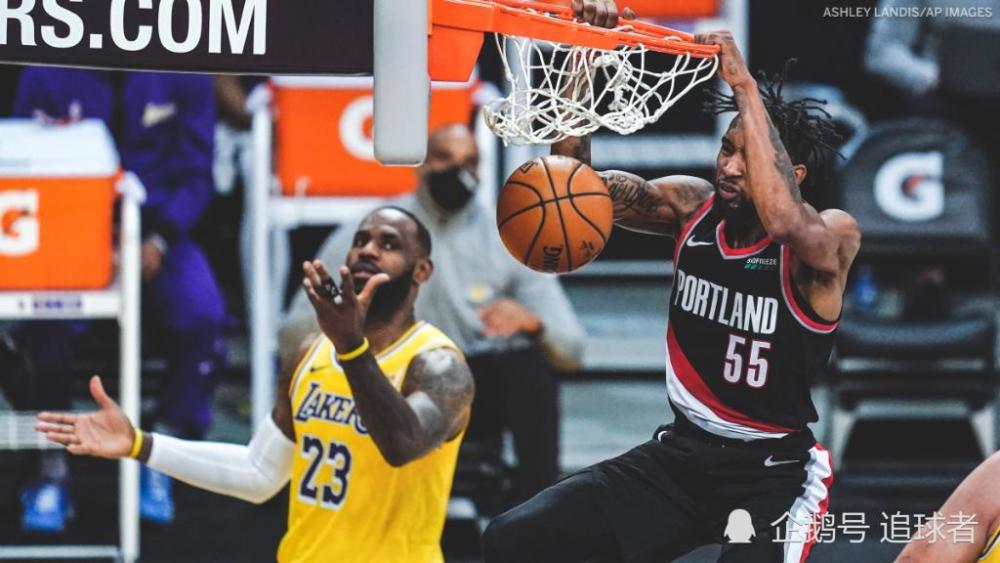 NBA-詹姆斯三分绝杀快船，湖人终结对手12连胜登顶西部引热议